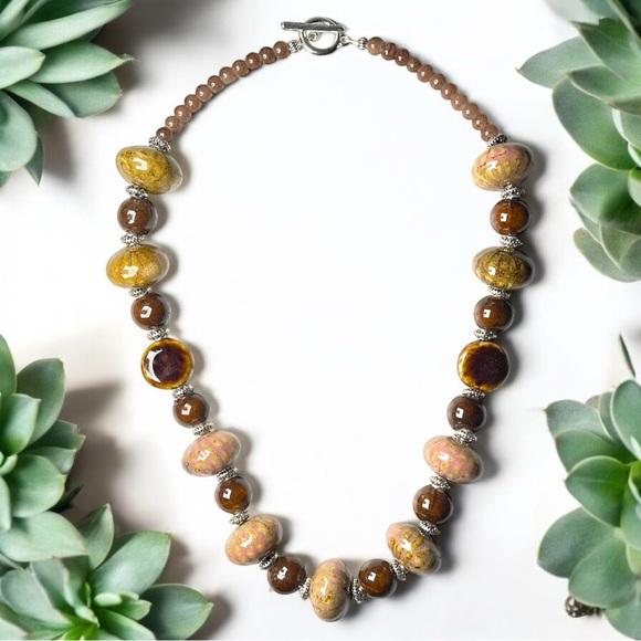 BOUTIQUE Jewelry - Artisan Porcelain & Glass Beaded Necklace